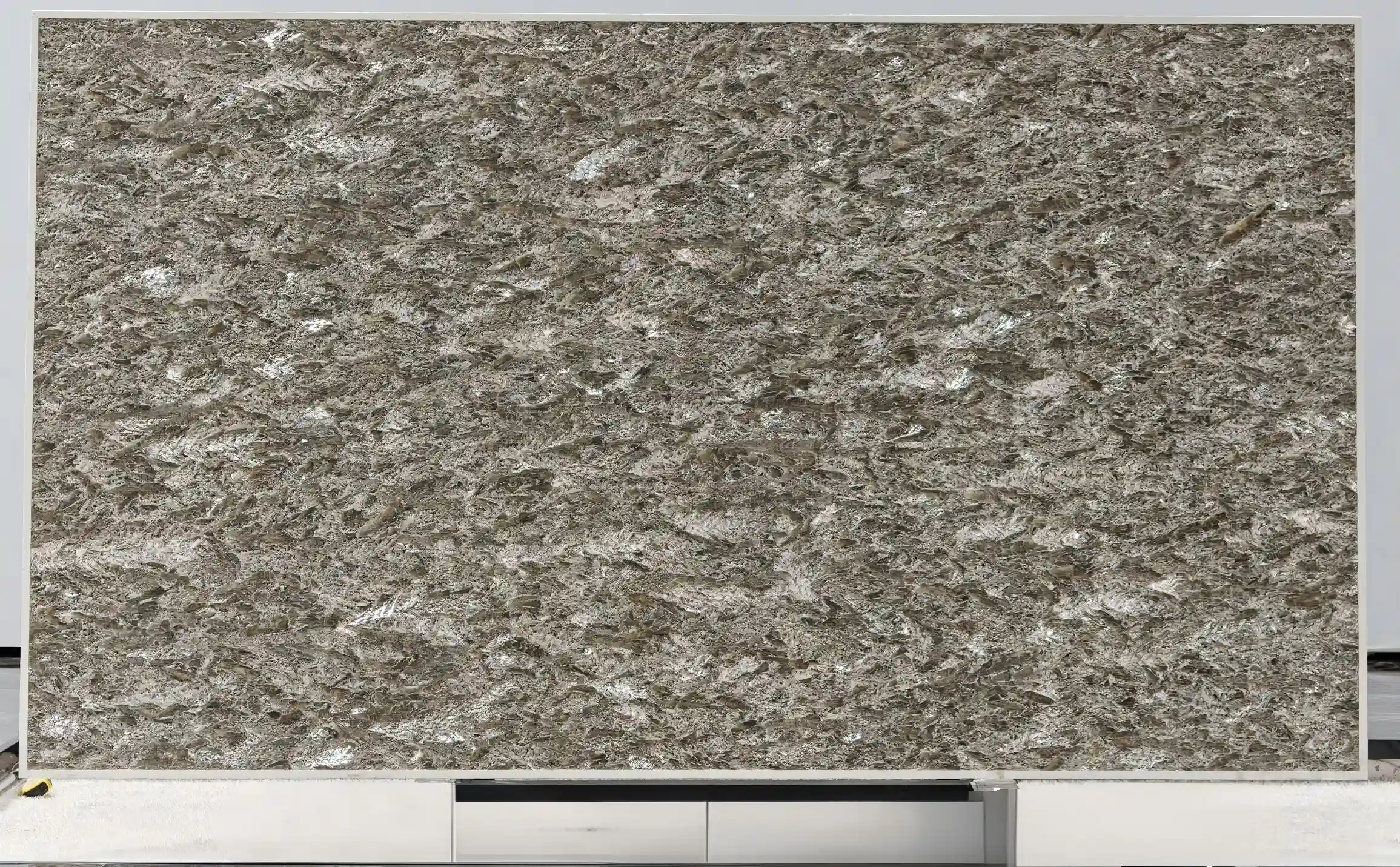 Selenite Argento Granite 1 Selenite Argento Granite 1