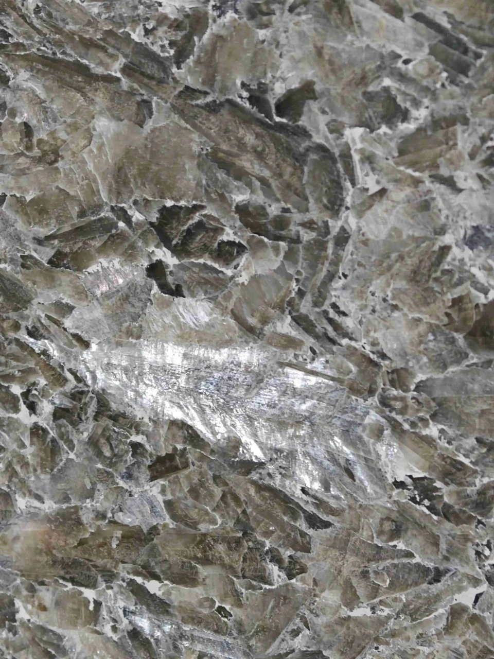 Selenite Argento Granite (7)